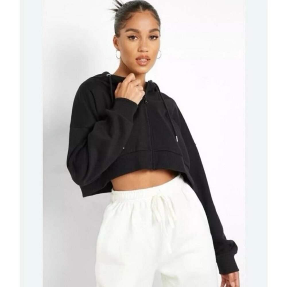 Cult Favorite Black Cropped Zip Hoodie Sweatshirt Women’s Size Medium EUC